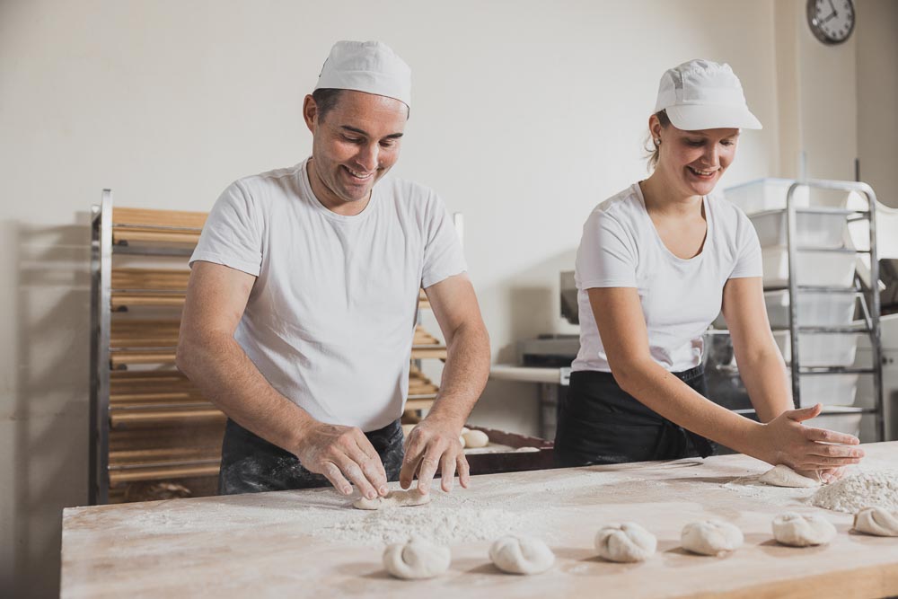 Bäcker bei der Arbeit