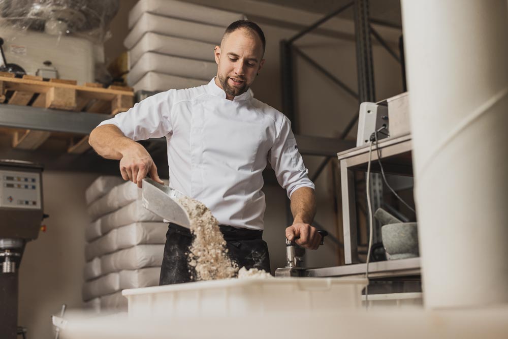 Bäcker bei der Arbeit